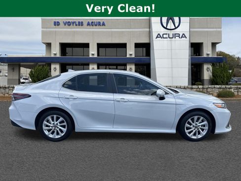 Used 2024 Toyota Camry LE w/ Convenience Package FWD image 4