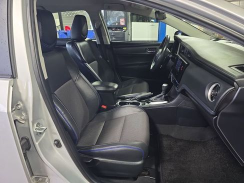 Used 2019 Toyota Corolla SE image 10