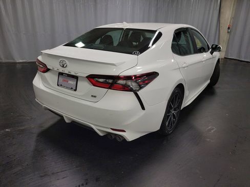 Used 2023 Toyota Camry SE FWD image 8