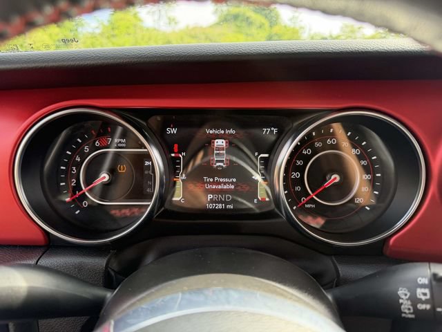 Used 2022 Jeep Wrangler Rubicon w/ Cold Weather Group AWD/4WD image 19