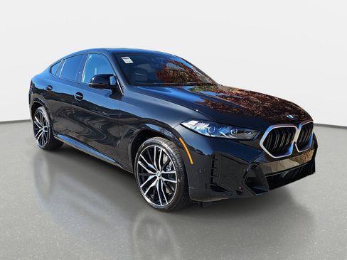 New 2026 BMW X6 M60i image 3