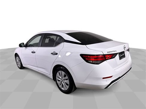 Used 2025 Nissan Sentra S image 6