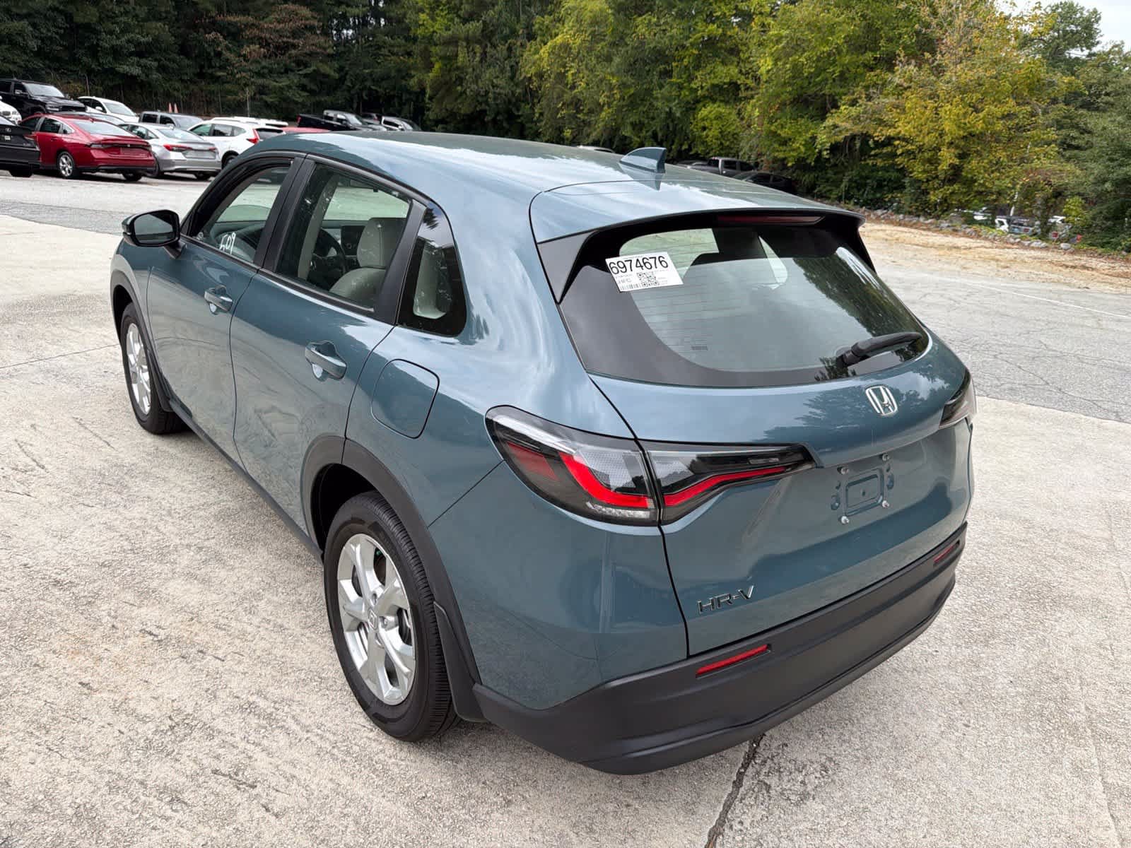 Used 2024 Honda HR-V LX image 9