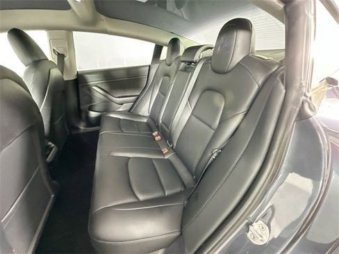 Used 2022 Tesla Model 3 Long Range image 22