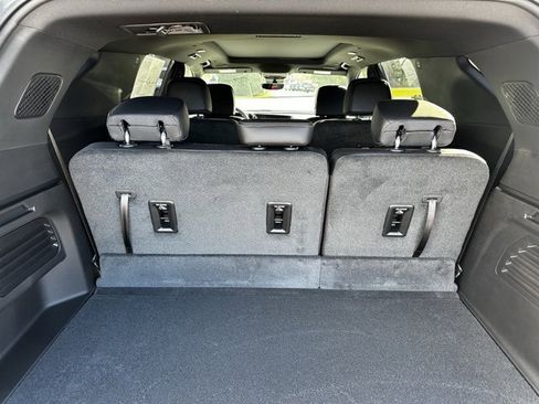 New 2026 Chevrolet Traverse LT w/ Sun and Wheel Package image 16
