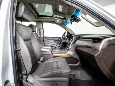 Used 2019 GMC Yukon XL Denali w/ Denali Ultimate Package image 7