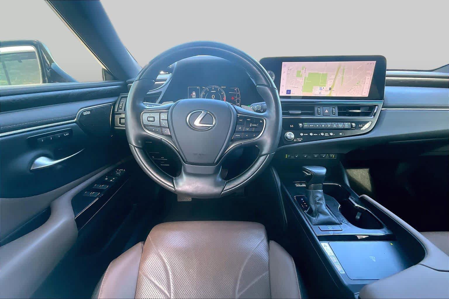 Used 2024 Lexus ES 350 Ultra Luxury w/ Accessory Package (Z2) FWD image 6