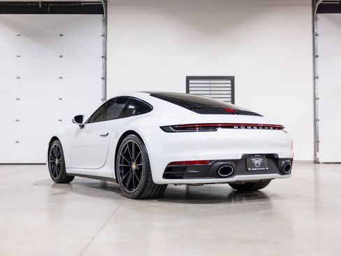 Used 2022 Porsche 911 Carrera image 6