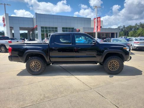 Used 2023 Toyota Tacoma 4x4 Double Cab w/ Trail Edition image 8