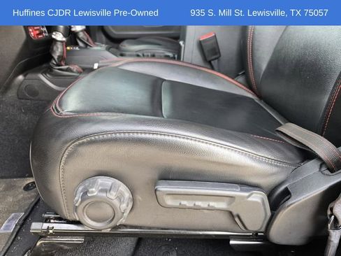 Used 2023 Jeep Gladiator Rubicon w/ Cold Weather Group image 27