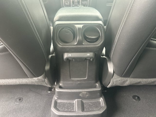 Used 2020 Jeep Wrangler Unlimited Sport AWD/4WD image 23