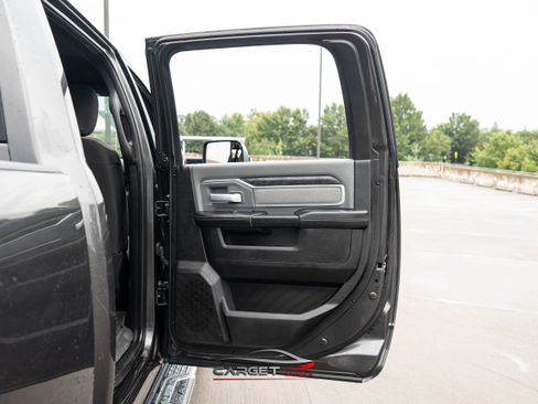 Used 2021 RAM 2500 Big Horn image 38