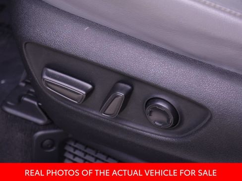 Certified 2023 Toyota Sienna Limited AWD/4WD image 16