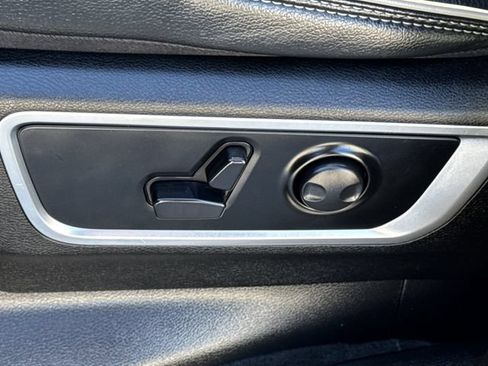 Used 2024 RAM 1500 Laramie AWD/4WD image 28