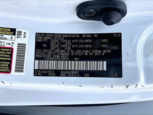 Used 2023 Toyota Sienna XSE FWD image 36