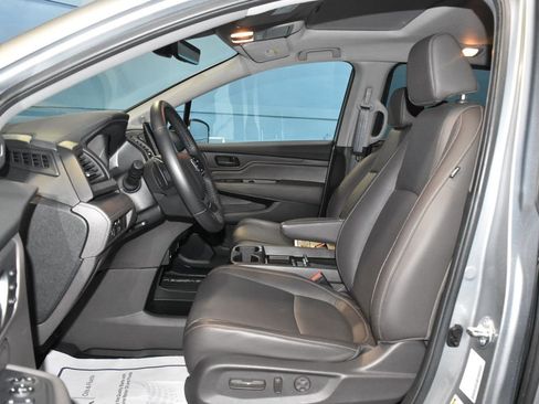 Used 2024 Honda Odyssey EX-L image 7
