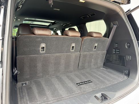 Certified 2025 Nissan Armada Platinum Reserve AWD/4WD image 14
