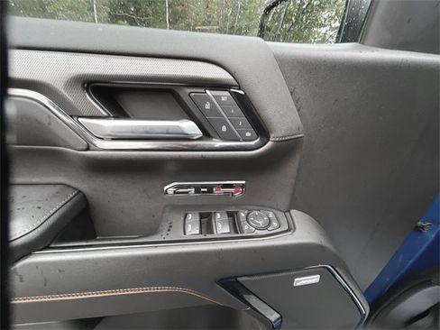Used 2022 GMC Sierra 1500 AT4 w/ AT4 Preferred Package image 23