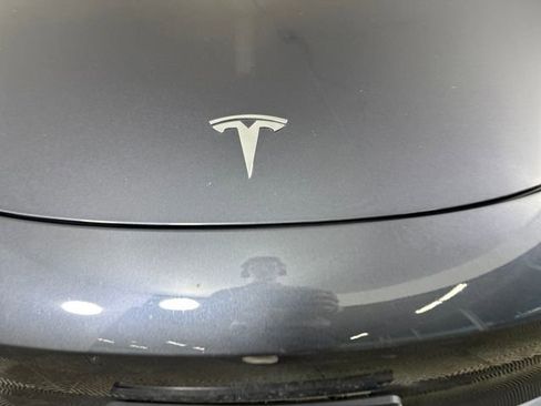 Used 2023 Tesla Model 3 Standard Range image 9