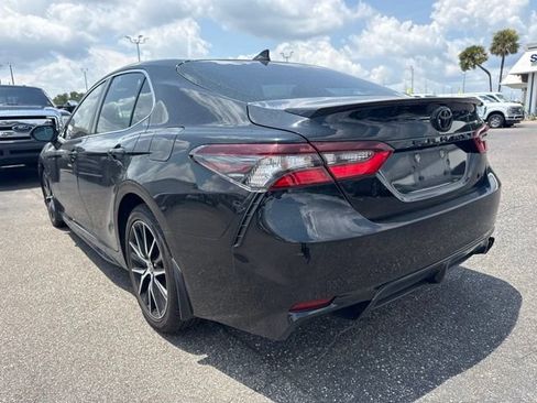 Used 2023 Toyota Camry SE FWD image 7