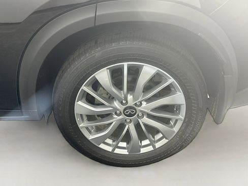 Used 2023 INFINITI QX50 Luxe AWD/4WD image 11