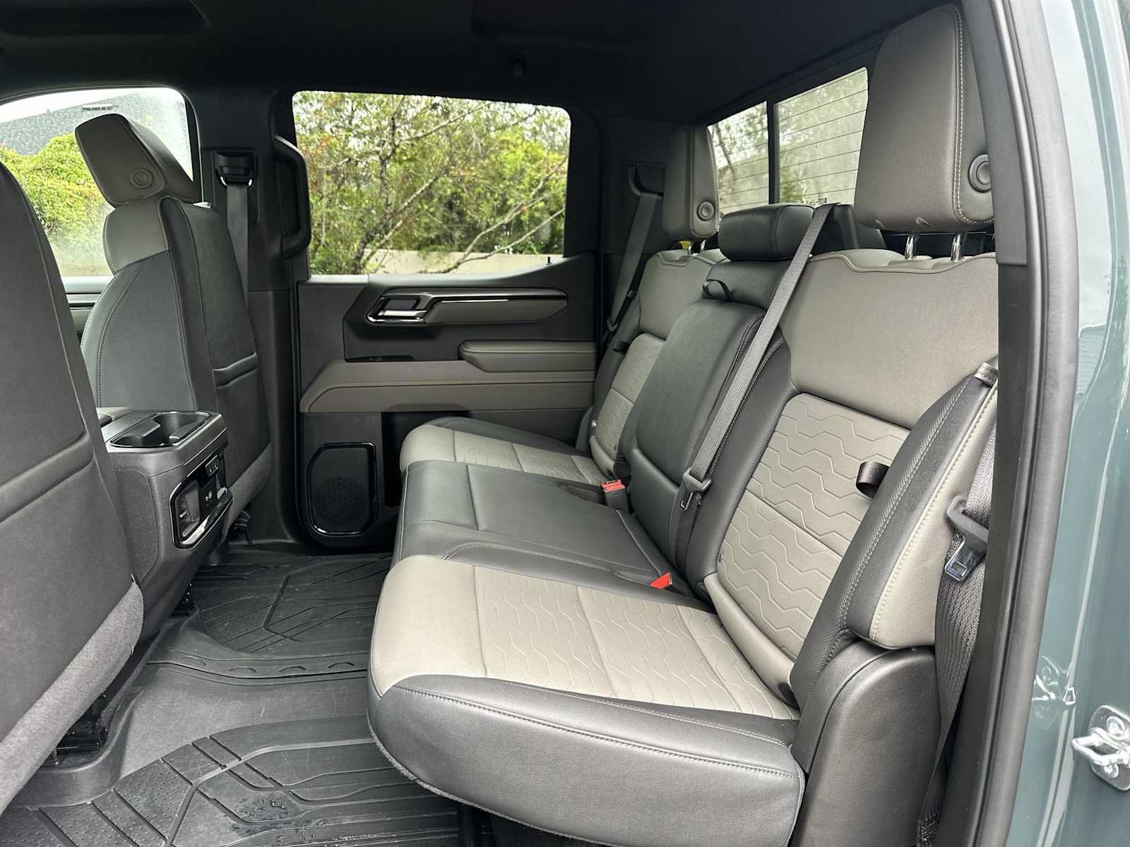 Certified 2025 Chevrolet Silverado 1500 ZR2 w/ Technology Package AWD/4WD image 17