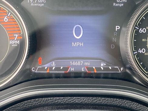 Used 2019 Jeep Cherokee Limited AWD/4WD image 20