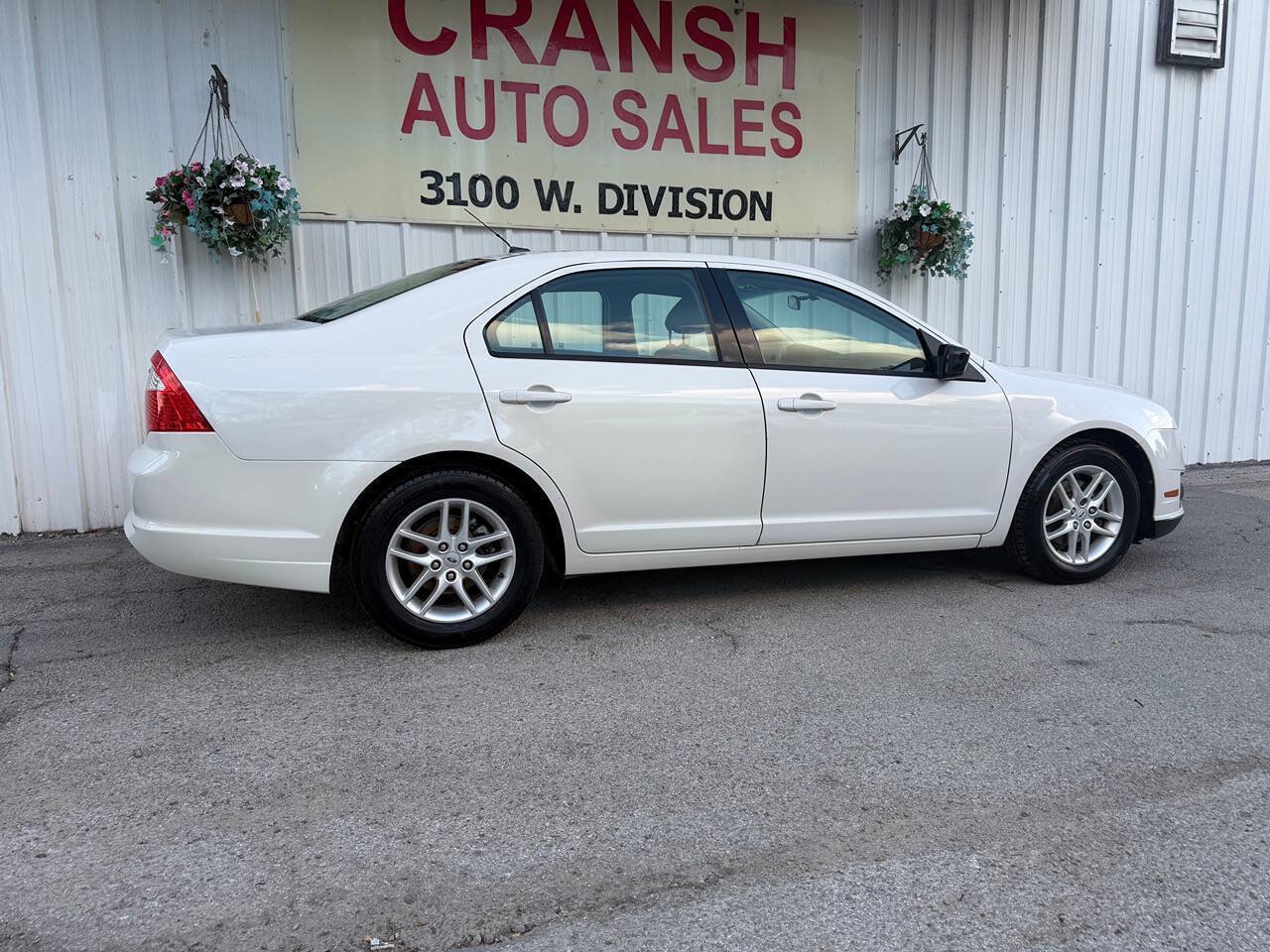 Used 2010 Ford Fusion S FWD image 3