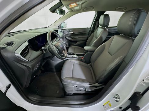 Used 2025 Buick Encore GX Preferred image 13