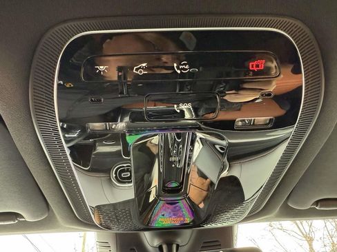 Used 2025 Mercedes-Benz GLC 350e 4MATIC image 20