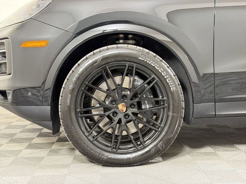 New 2026 Porsche Cayenne image 14