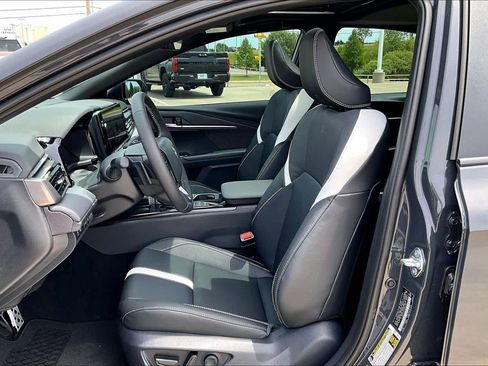 New 2026 Toyota Camry SE FWD image 9