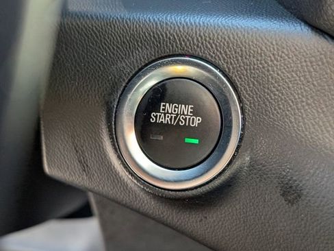 Used 2022 GMC Terrain Denali image 30