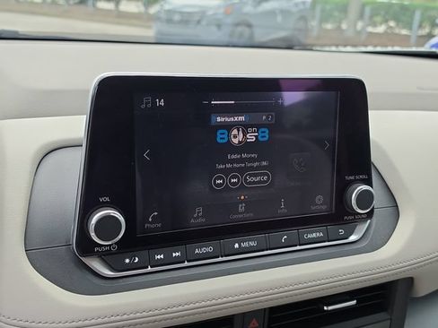 Certified 2023 Nissan Rogue SV FWD image 22