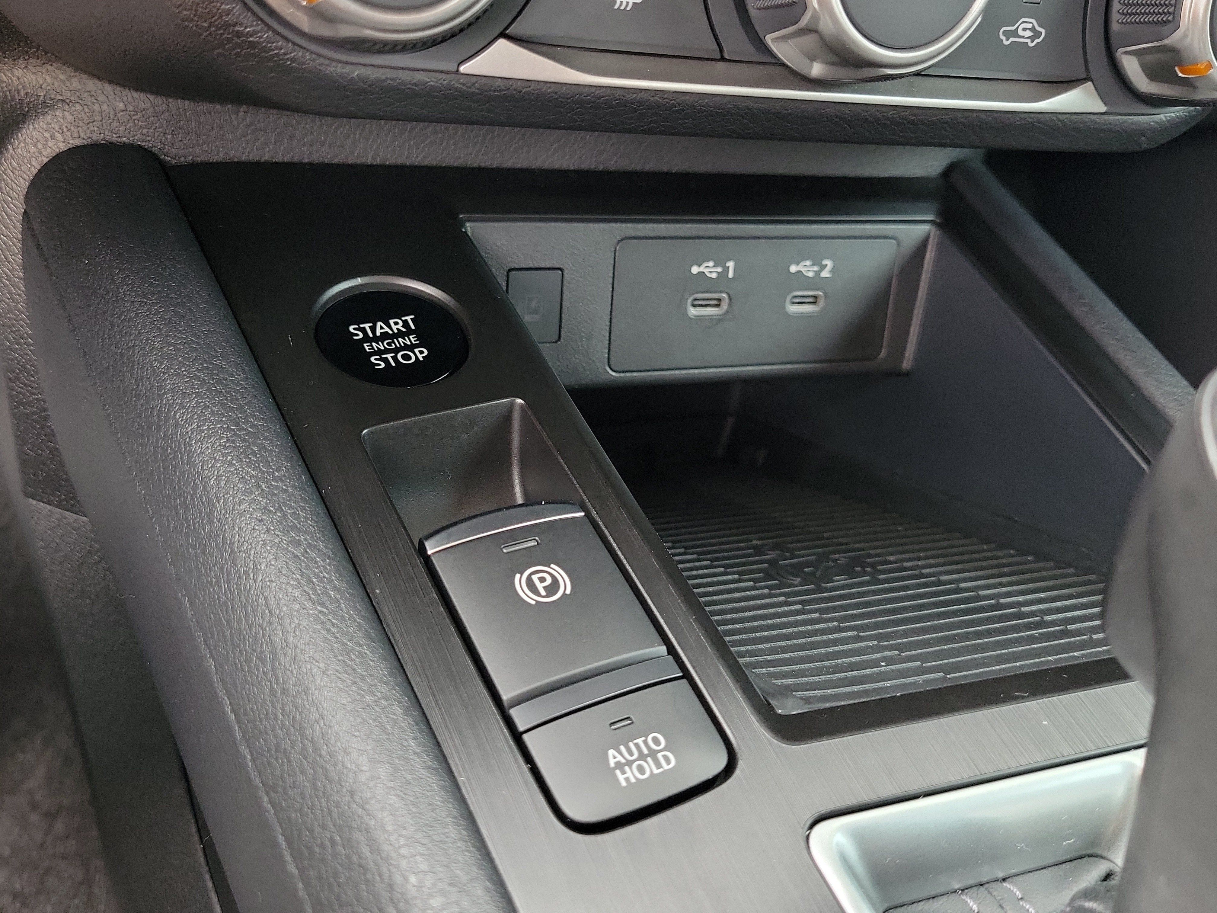 Certified 2025 Nissan Kicks SV w/ SV Premium Package FWD image 26