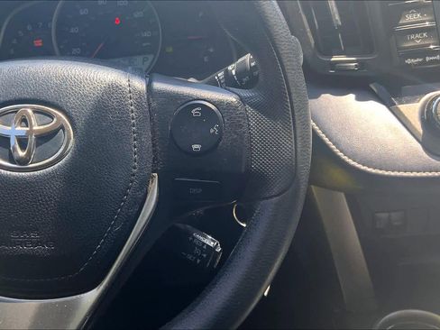 Used 2013 Toyota RAV4 XLE FWD image 24
