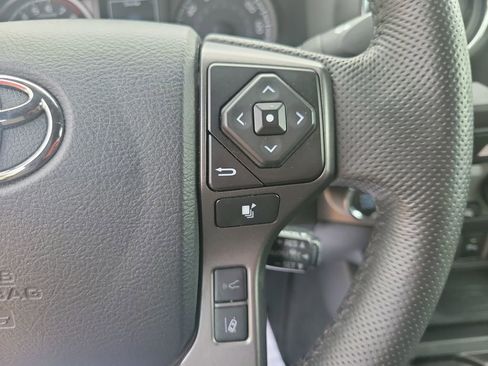 Used 2023 Toyota Tacoma TRD Off-Road w/ Technology Package AWD/4WD image 22