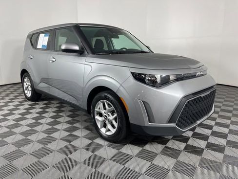 Used 2024 Kia Soul LX w/ Option Group 015 image 2
