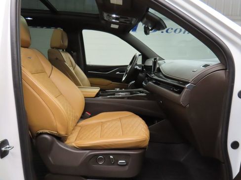 Used 2024 Cadillac Escalade Sport w/ Touring Package AWD/4WD image 47