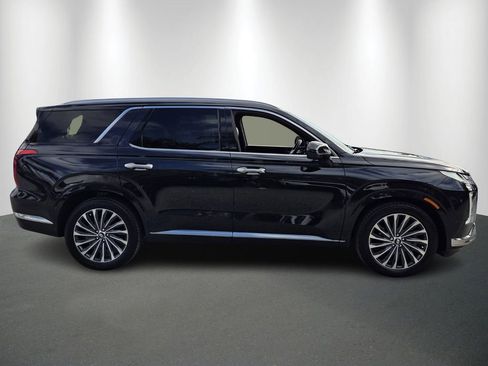 Used 2024 Hyundai Palisade Calligraphy image 8
