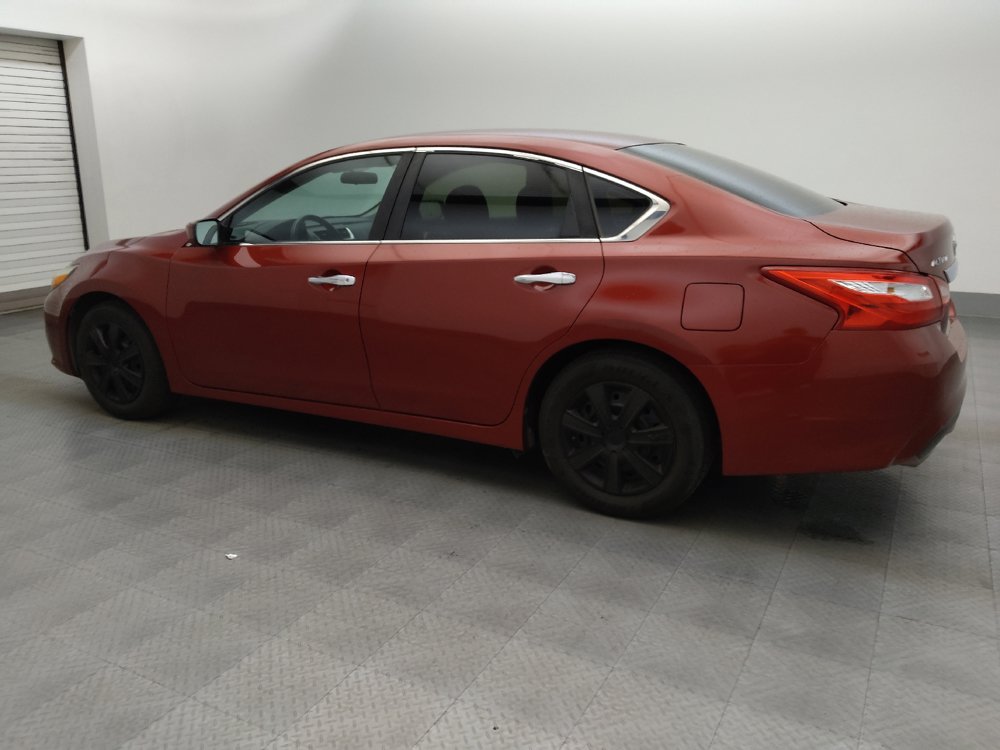 Used 2016 Nissan Altima 2.5 S w/ Power Driver Seat Package FWD image 3