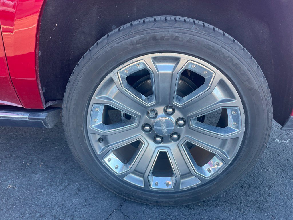 Used 2015 GMC Yukon XL Denali w/ Premium Package AWD/4WD image 6