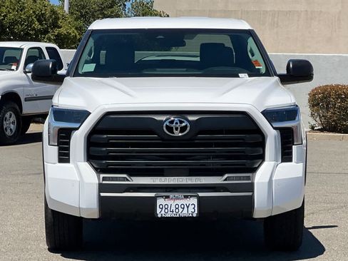 Used 2024 Toyota Tundra SR5 w/ SR5 Convenience Package AWD/4WD image 10