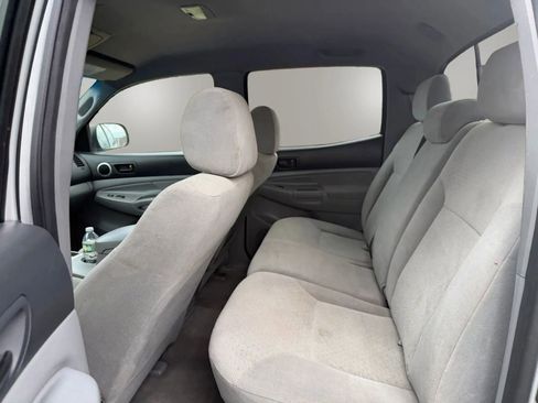 Used 2005 Toyota Tacoma 4x4 Double Cab image 12