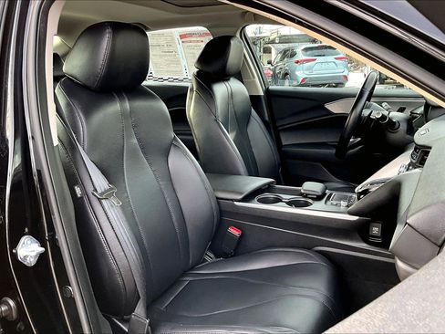Used 2023 Acura TLX image 7