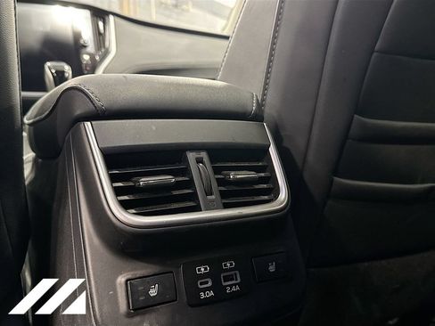 Used 2024 Subaru Outback Limited AWD/4WD image 28