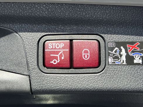 New 2026 Mercedes-Benz GLE 63 AMG S image 25