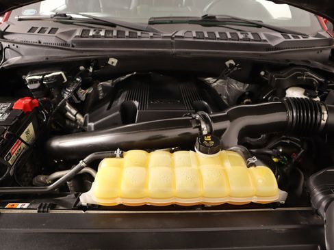 Used 2018 Ford F150 Lariat w/ Equipment Group 502A Luxury image 22