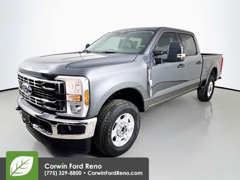 New 2026 Ford F250 XLT w/ FX4 Off-Road Package image 3