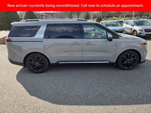 Certified 2024 Kia Carnival SX image 6